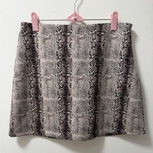 Gilli Hissy Fit Mini Skirt